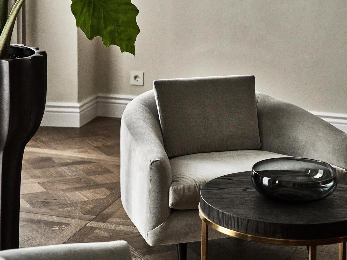 Hotel Pacai, Vilnius, A Member Of Design Hotels Εξωτερικό φωτογραφία A chair and a table