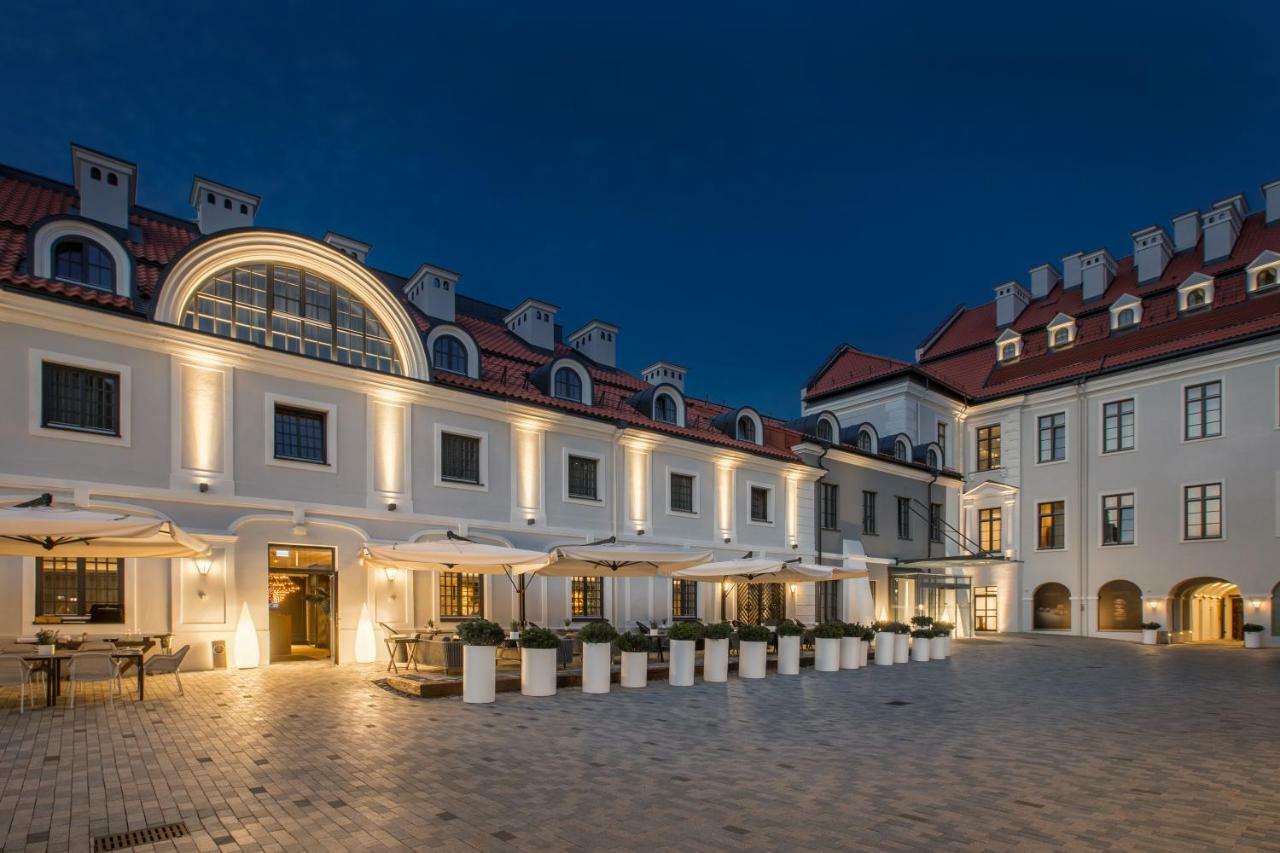 Hotel Pacai, Vilnius, A Member Of Design Hotels Εξωτερικό φωτογραφία The hotel's courtyard