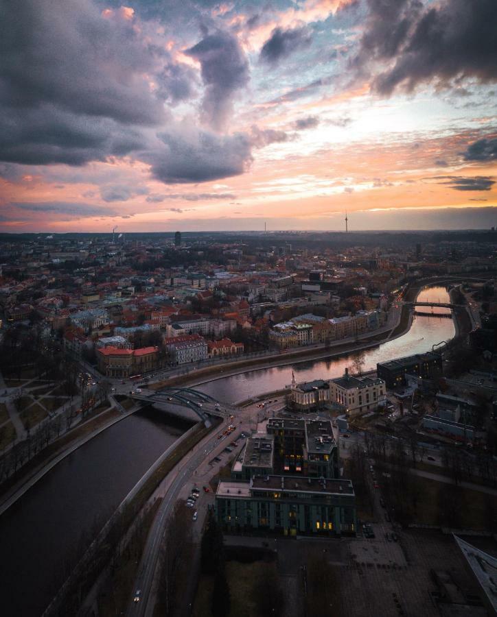 Hotel Pacai, Vilnius, A Member Of Design Hotels Εξωτερικό φωτογραφία Vilnius skyline