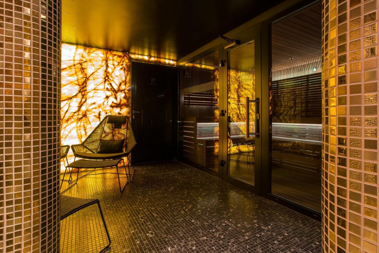 Hotel Pacai, Vilnius, A Member Of Design Hotels Εξωτερικό φωτογραφία The interior of the nightclub